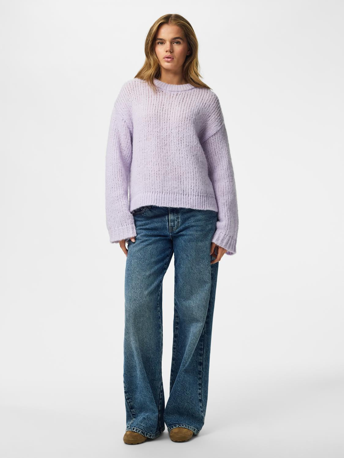 model_shot-front_full