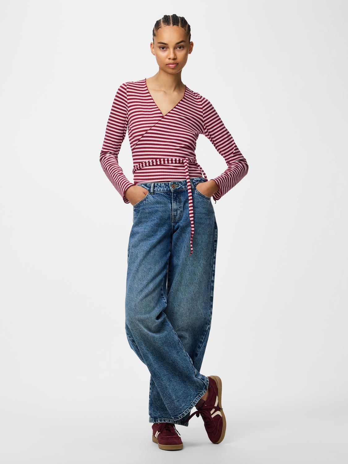 model_shot-front_full