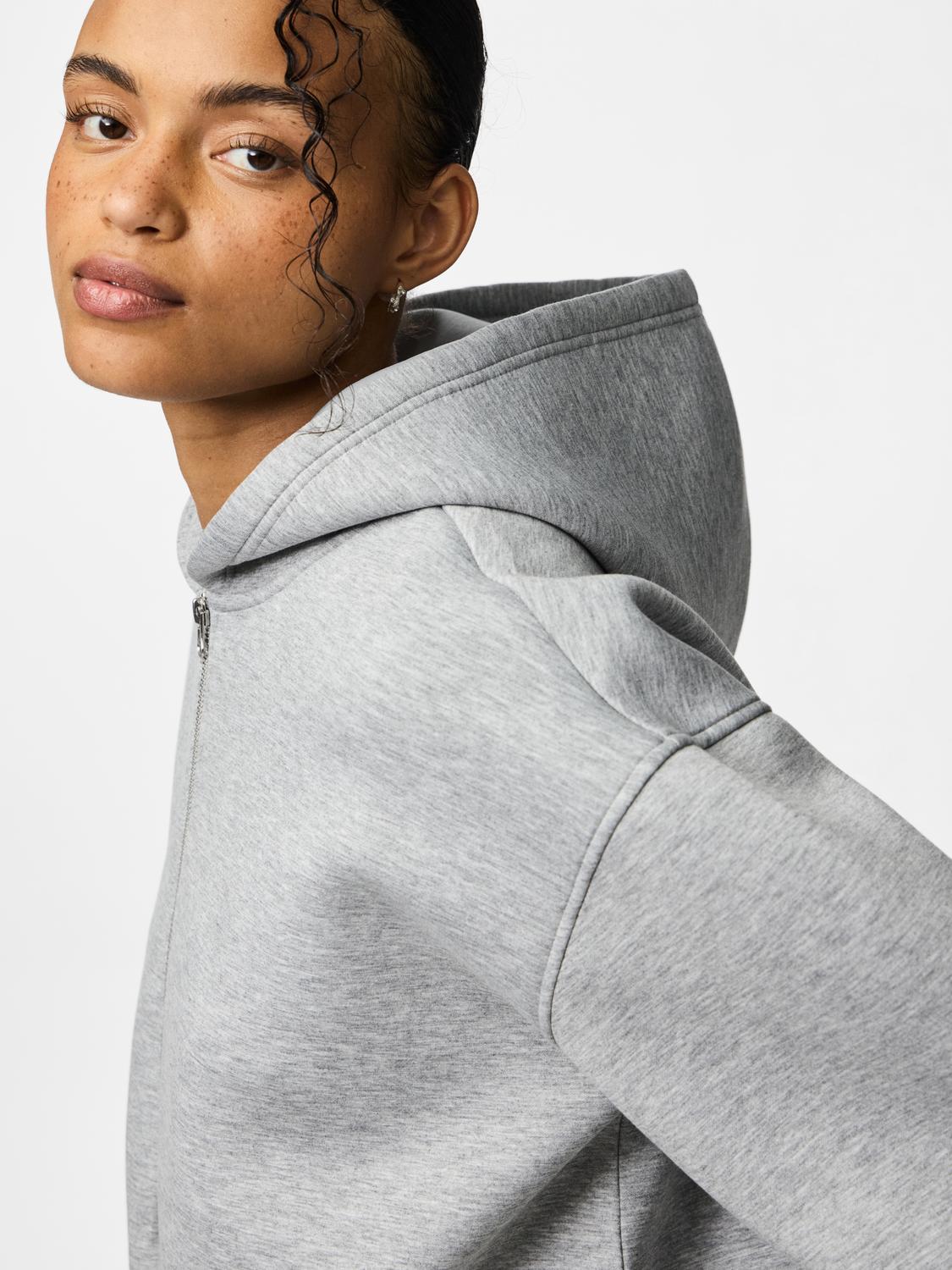 model_shot-detail