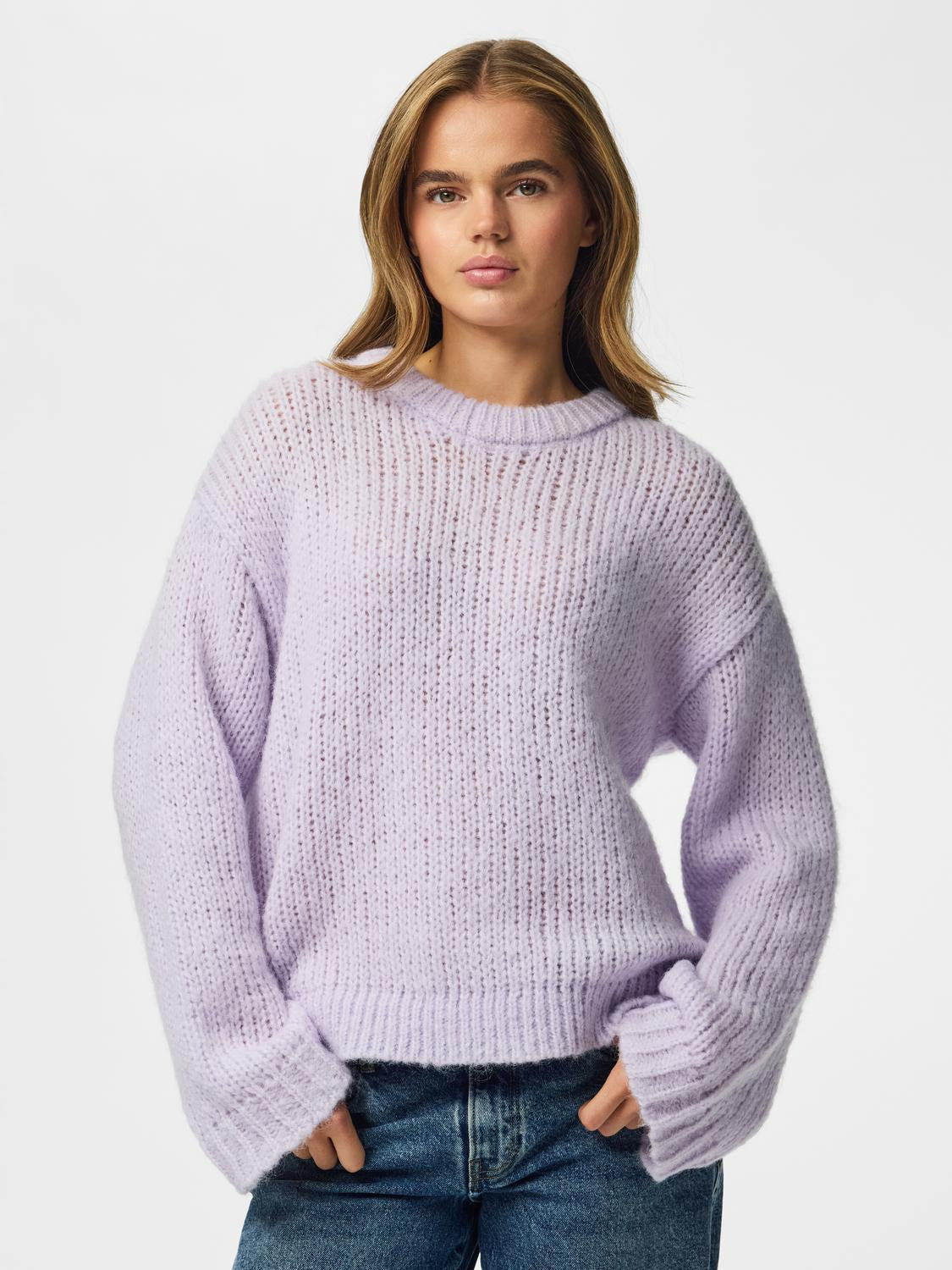 model_shot-front