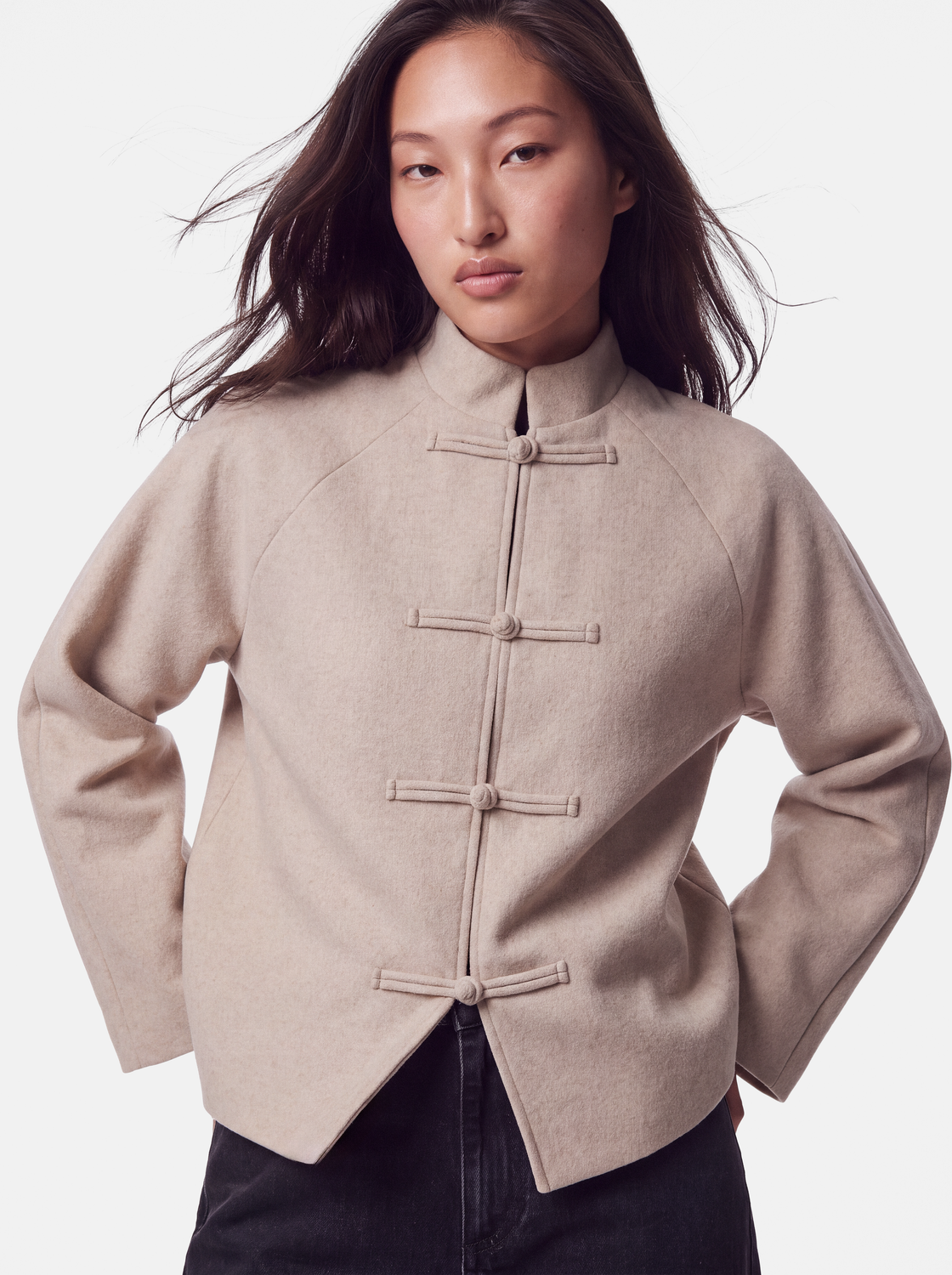 model_shot-front